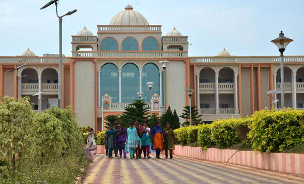 Acharya Nagarjuna University in Guntur (Photo: collegedunia.com) Acharya Nagarjuna University in Guntur (Photo: collegedunia.com)